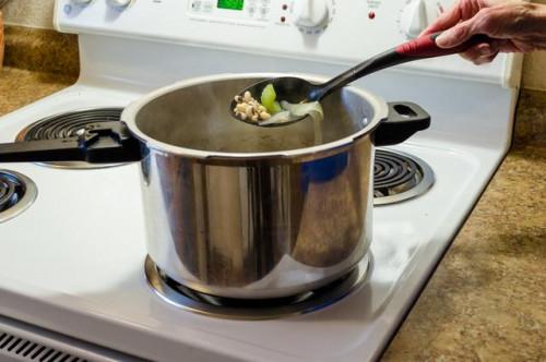 ¿Cómo a la presión de los guisantes de Cook Negro de ojos