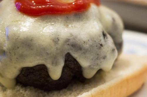 Cómo cocinar una hamburguesa en el horno tostador