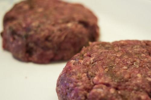 Cómo cocinar una hamburguesa en el horno tostador