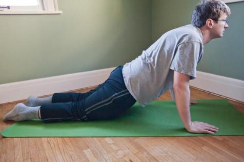 Yoga para reducir el malestar de la espondilitis anquilosante