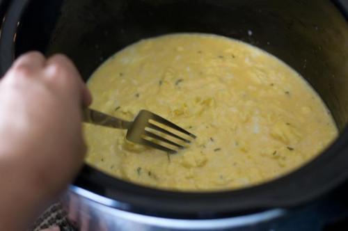 Cómo cocinar huevos revueltos Usando una olla de cocción lenta