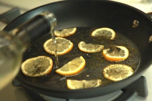 Cómo cocinar el atún en una estufa