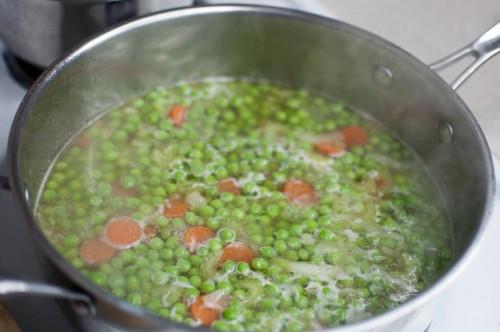 Cómo cocinar guisantes Sur de la cremallera Con Tocino