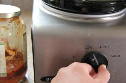 Cómo cocinar salchichas en un Crock-Pot