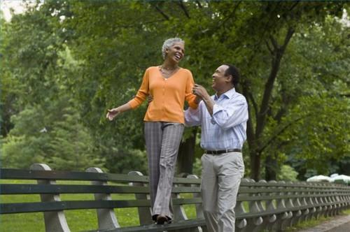 Cómo tratar los problemas de equilibrio de la esclerosis múltiple