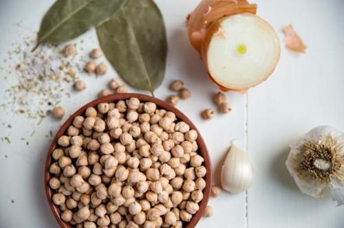 Cómo cocinar garbanzos secos sin empapar