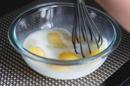 Cómo cocinar huevos revueltos Usando una olla de cocción lenta