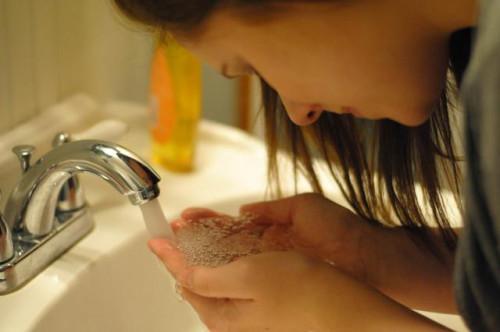 Cómo lavar la cara con Baby Shampoo