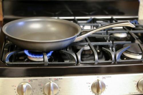 Cómo cocinar tilapia congelada en la estufa