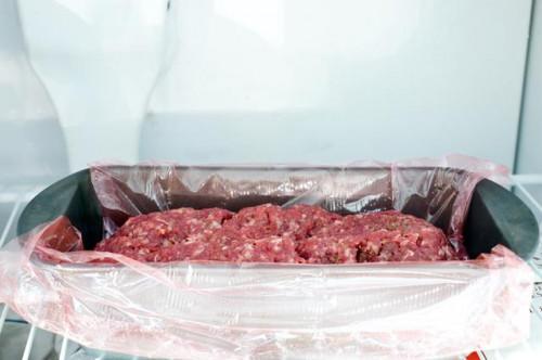 Cómo congelar el pan con carne cruda