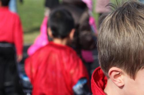 ¿Cuántas calorías debe un niño de ocho años Consumir?